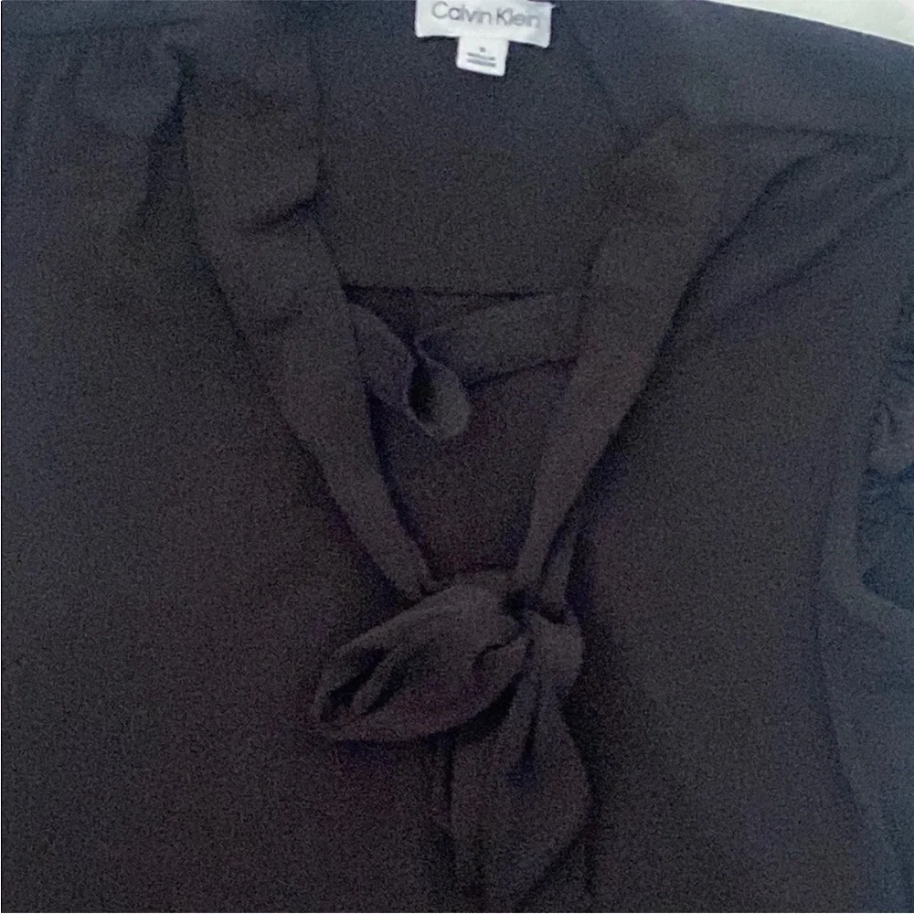Calvin Klein Black Ruffled Tie Front Blouse. Blouse S - Picture 7 of 9